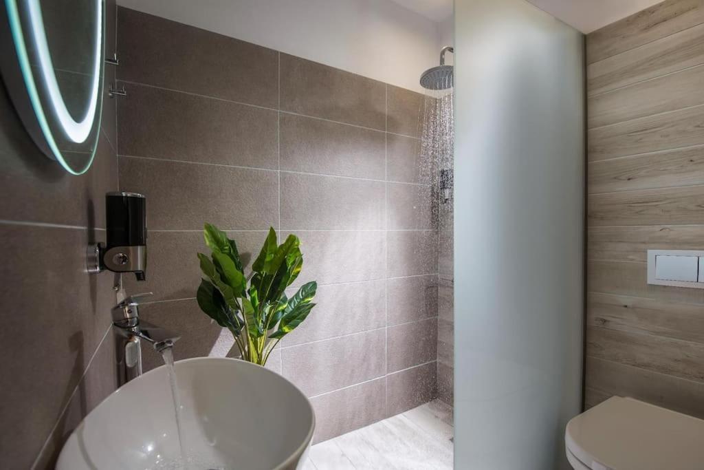 Mojo - Central Cozy Apartment Ираклион Экстерьер фото