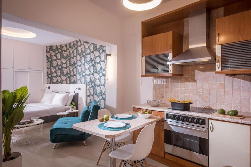Mojo - Central Cozy Apartment Ираклион Экстерьер фото